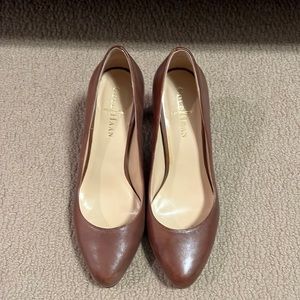 Cole Haan brown leather pump. Women’s size 6. Good condition. 3 inch heel.